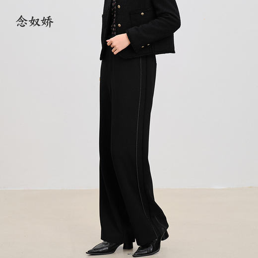 【商场同款】CNT4979“黑色美学直筒裤” 爽滑纹路细腻不起包  宽松运动休闲直筒裤型 显瘦好穿好搭 商品图5