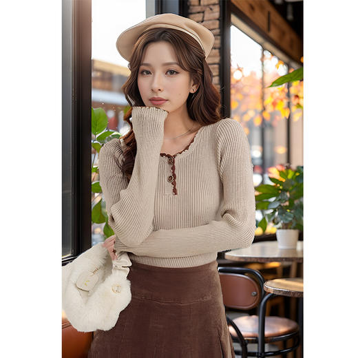 9/10奢姿大码女装2024秋冬简约坑条时尚百搭针织衫胖妹妹气质V领上衣9744634077 商品图4