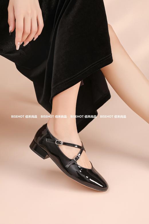 新品漆皮平底交叉带舒适时尚小单鞋825B43504（W） 商品图2