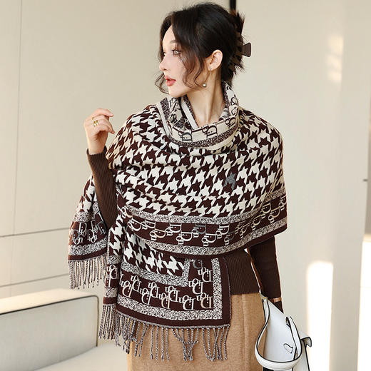 韩版气质秋冬新款围巾 黑白千鸟格围巾女 加厚保暖 字母长流苏仿羊绒披肩围脖 商品图2