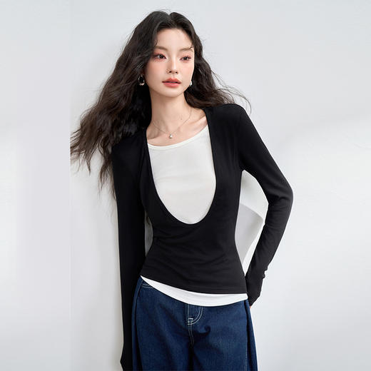 西遇修身设计感长袖T恤女早春新款百搭黑色显瘦假两件上衣M0043158 商品图3