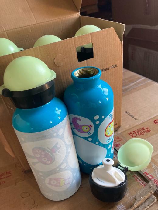 sigg希格不锈钢夜光蓝色小怪兽款翻盖运动水杯容量0.4l原装正品 商品图2