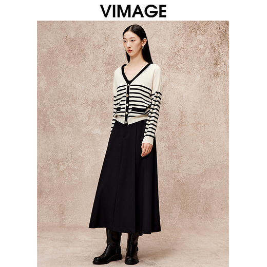 VIMAGE纬漫纪时尚气质纯色A字百搭显瘦长裙半身裙秋季新款V2206807 商品图1