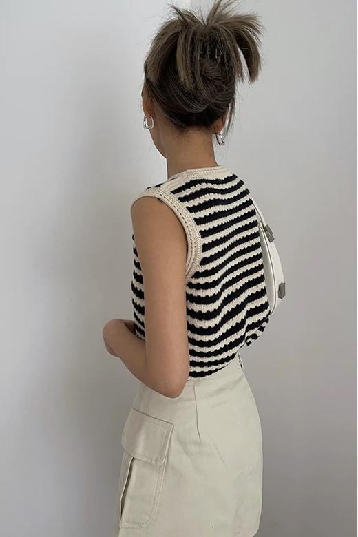 LNNNS 黑白镂空针织上衣 16804 商品图3