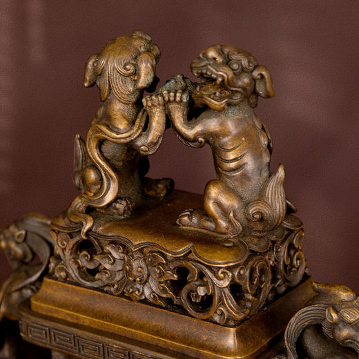 吉祥古法香炉 带座螭龙耳双狮戏球熏炉 商品图2