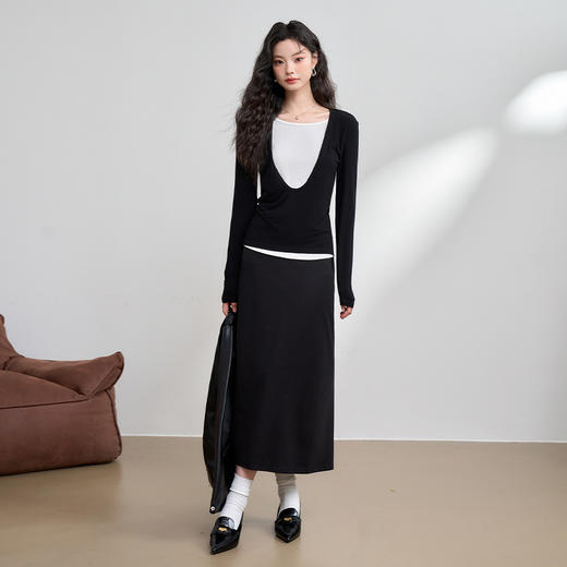 西遇修身设计感长袖T恤女早春新款百搭黑色显瘦假两件上衣M0043158 商品图1