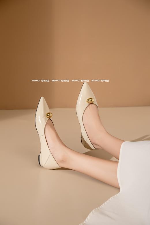 新品牛皮百搭舒适小金豆时装单鞋825B43505（W） 商品图7