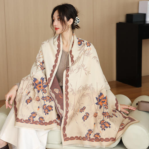 明星同款围巾披肩 2024新款女冬季加厚 双面保暖 高端妈妈旗袍百搭款围巾 商品图0
