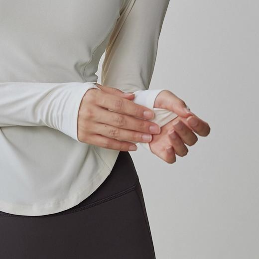 跃牌【周游世界系列】瑜伽服修身显瘦长袖运动上衣女跑步训练健身衣 TP0627 商品图2
