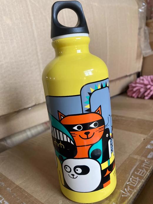 sigg黄色动物款图案户外型运动水杯0.4L特价清仓 若无质量问题概不退换 商品图1
