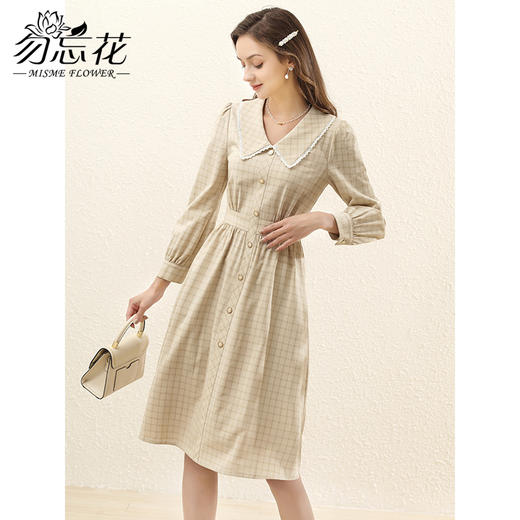 勿忘花卡其色气质娃娃领格子连衣裙女2025春季新款减龄小个子裙子 商品图3