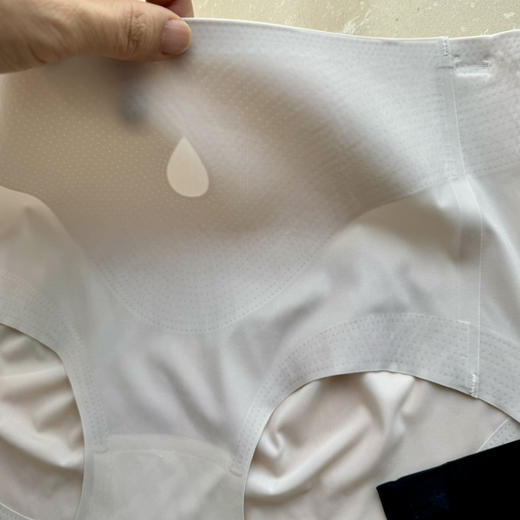 吐血巨推--收腹提臀裸感无痕透气内裤【涉及卫生不退换】 商品图10