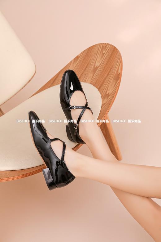 新品漆皮平底交叉带舒适时尚小单鞋825B43504（W） 商品图6