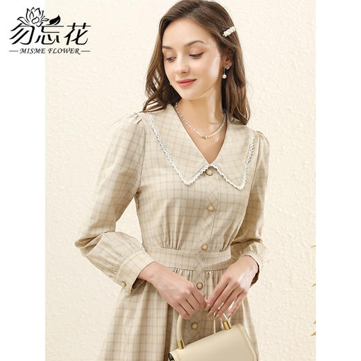 勿忘花卡其色气质娃娃领格子连衣裙女2025春季新款减龄小个子裙子 商品图1