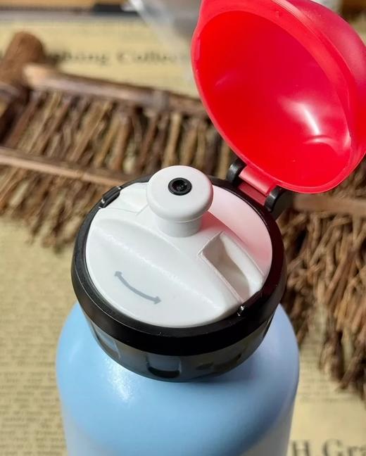 瑞士SIGG希格水瓶0.4L儿童水杯单层400ml卡通便携运动壶 商品图4