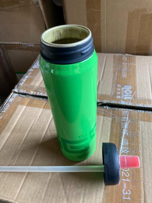 sigg绿色吸管运动不锈钢水杯0.75L原装正品 商品图1