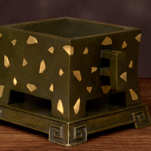 吉祥古法香炉 嵌金带座戟耳方熏炉 商品图7