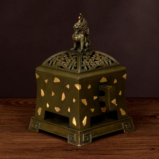 吉祥古法香炉 嵌金带座戟耳方熏炉 商品图1