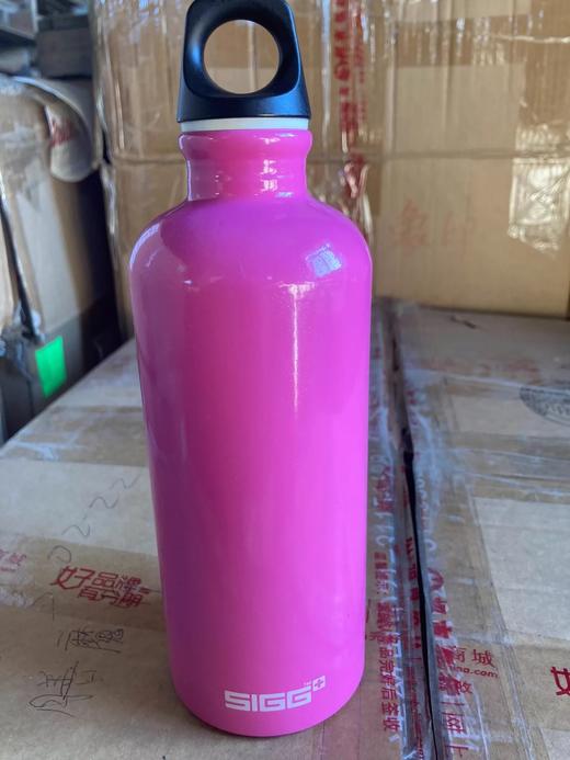 sigg粉红色款动感原版运动水杯不锈钢水杯0.6L原装正品 商品图1
