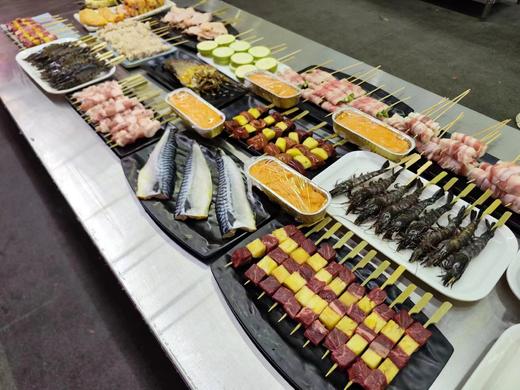 「萤火虫营地」开业大福利！购单人套餐送广富林场馆门票，轻奢露营烧烤+音乐派对，快乐BUFF直接叠满，乐享户外好“食”光~ 商品图3