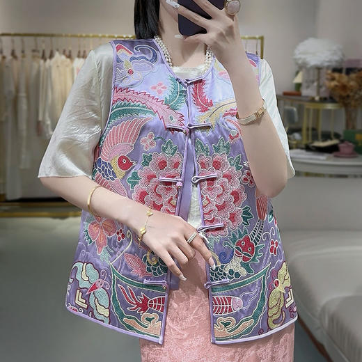 KDS-2533醋酸马甲新中式国风重工刺绣高端无袖坎肩盘扣马夹秋 商品图4