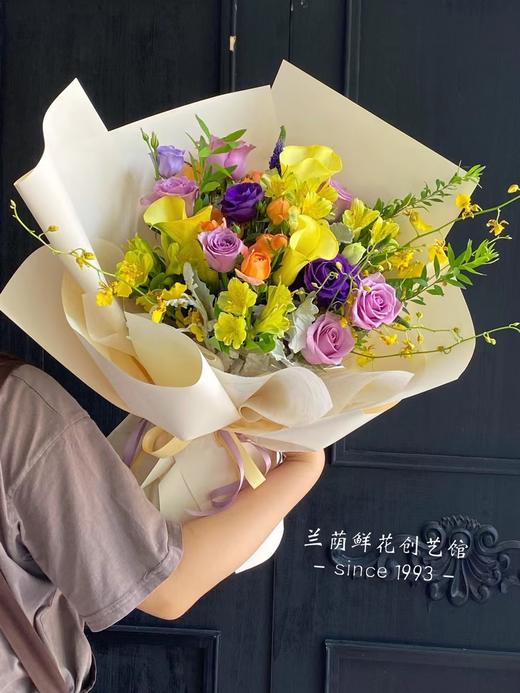 【芳华岁月】紫玫瑰+海芋+水仙百合混搭花束/送花到家 / 小寨花店 商品图1