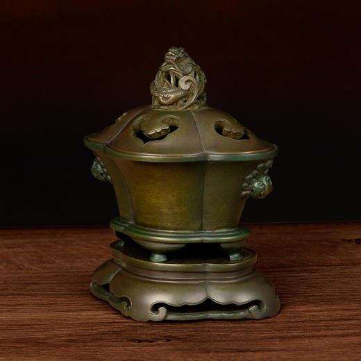 吉祥古法香炉 带座天鸡耳海棠熏炉 商品图1