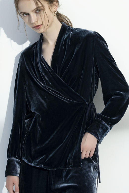 CARA BLUE 丝绒短款上衣 商品图0