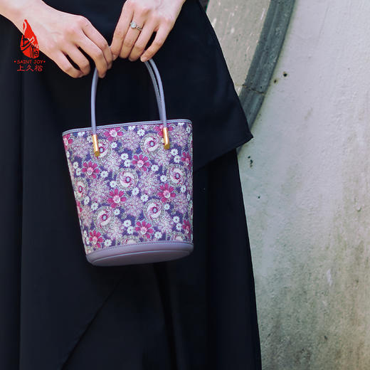 SAINTJOY/上久楷  宋锦拎包 孔雀羽团花锦 手拎包 BWS24A0105-E（不含礼盒包装） 商品图3