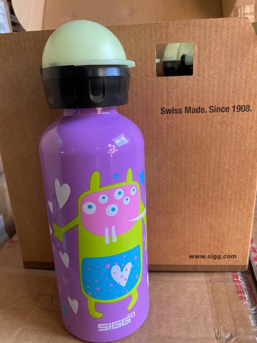 sigg紫色桃心翻盖运动水杯盒装款0.4L原装正品 若无质量问题概不退换 商品图1