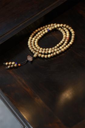 H084Y08°沉香手串