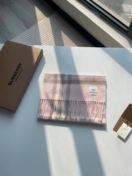 burberry巴宝莉 格纹羊绒 围巾  水波纹格子（CB） 商品图4