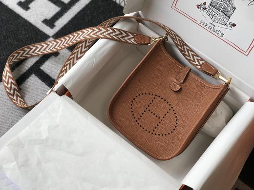 爱马仕 16伊芙琳金扣印花帆布肩带小公牛皮 单件斜跨包迷你女款（CB） 商品图0