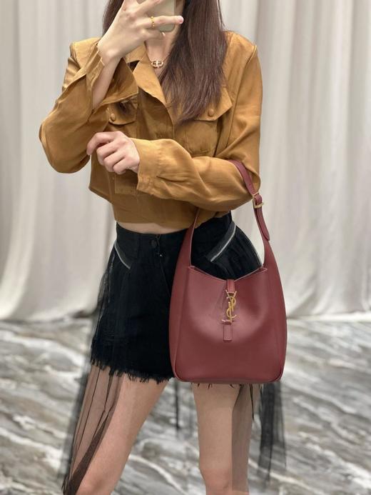 圣罗兰HOBO    5色可选，今年大火的中古款腋下包，包型设计简单高级（HH） 商品图6