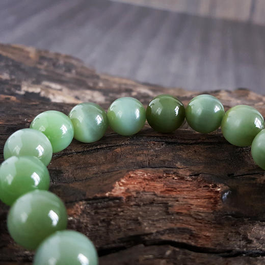 【天然正品】天然收藏级约9.5MM无杂无黑点和田玉猫眼碧玉圆珠手串280824NJM09+ 现售价：4880 商品图5