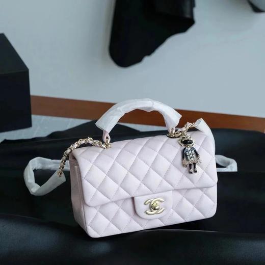 香奈-儿 Classic Flap CF 22S 狮子吊饰手柄款 小羊皮 口盖包单肩包斜挎包手提包 迷你 女款 黑色（HH） 商品图8