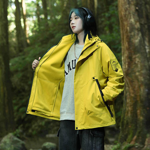 秋冬【冲锋衣三合一】防泼水男女款 时尚新型高级感可拆卸防风外套  商品图3