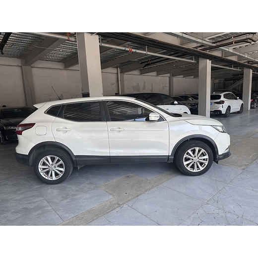 日产 逍客 2.0L CVT精英版【长租-北京】 商品图3