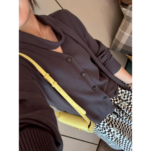 25特价🍂2409112     Lem**围脖V领针织衫 商品图9