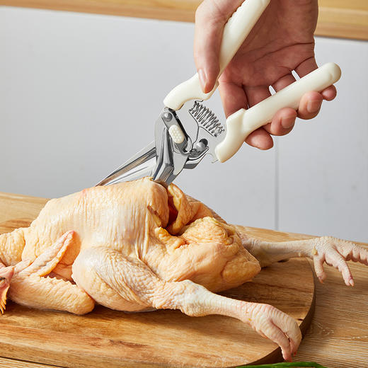 磁吸式厨房多用剪刀 | 锋利剪切 手柄锁扣 省力设计 轻松去皮拆骨 磁吸收纳 冰箱 微波炉都可“贴”上去 厨房必备 商品图7