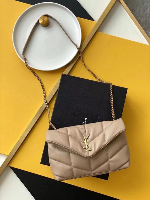 圣罗兰| 新款羊皮云朵包枕头包 链条包3种尺寸（HH） 商品图0