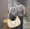 MCMHobo新款米白色半月包（CB） 商品缩略图3
