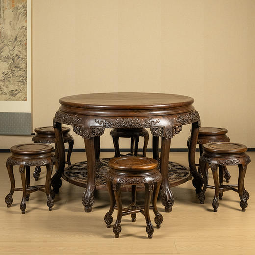 清 红木镶瘿木浮雕狮子滚绣球双拼圆桌及圆凳成套（一桌六凳） 商品图0