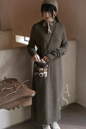 Boboutic  森林绿半高领羊毛连衣裙
