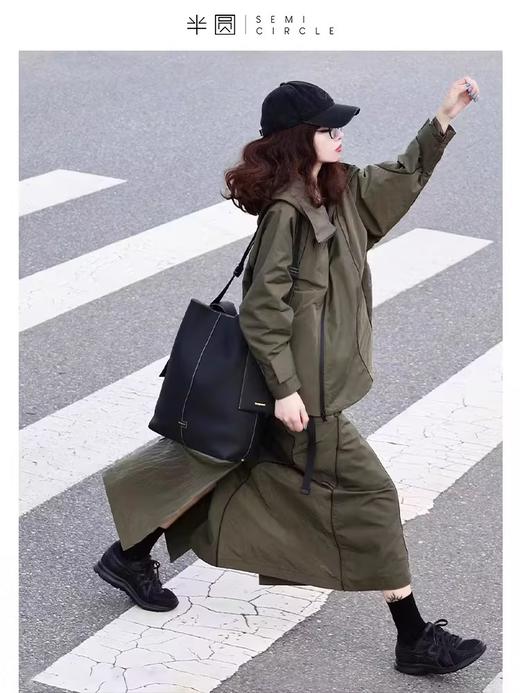 半圆/D23301445/连帽工装防风衣 商品图0