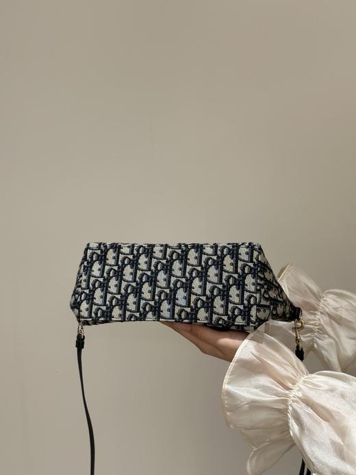 迪家DIOR，Travel Nomad系列 拉链开合Oblique老花刺绣满印 刺绣 手拿包 女款（CB） 商品图5