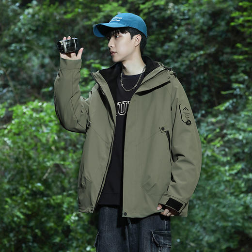 秋冬【冲锋衣三合一】防泼水男女款 时尚新型高级感可拆卸防风外套  商品图8