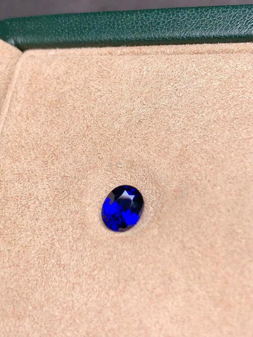 1.05ct蓝宝石裸石 商品图2