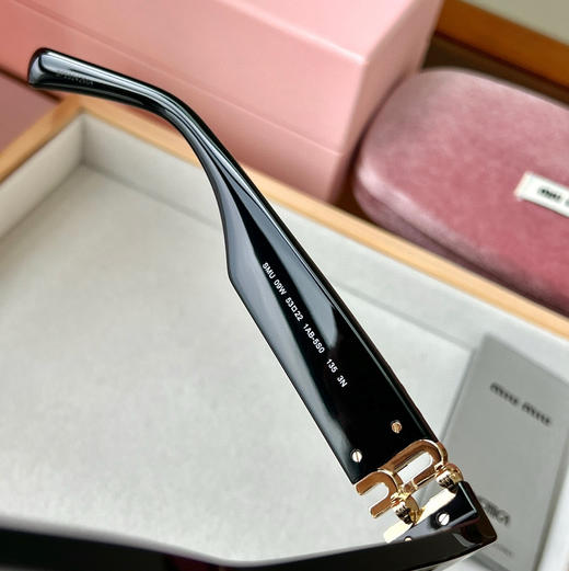 Miu Miu墨镜（AN） 商品图7
