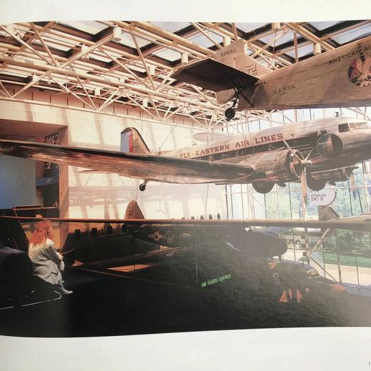 空气与空间：美国国家航空航天博物馆的飞行故事 277幅彩色199幅黑白插图 精装16开 商品图12